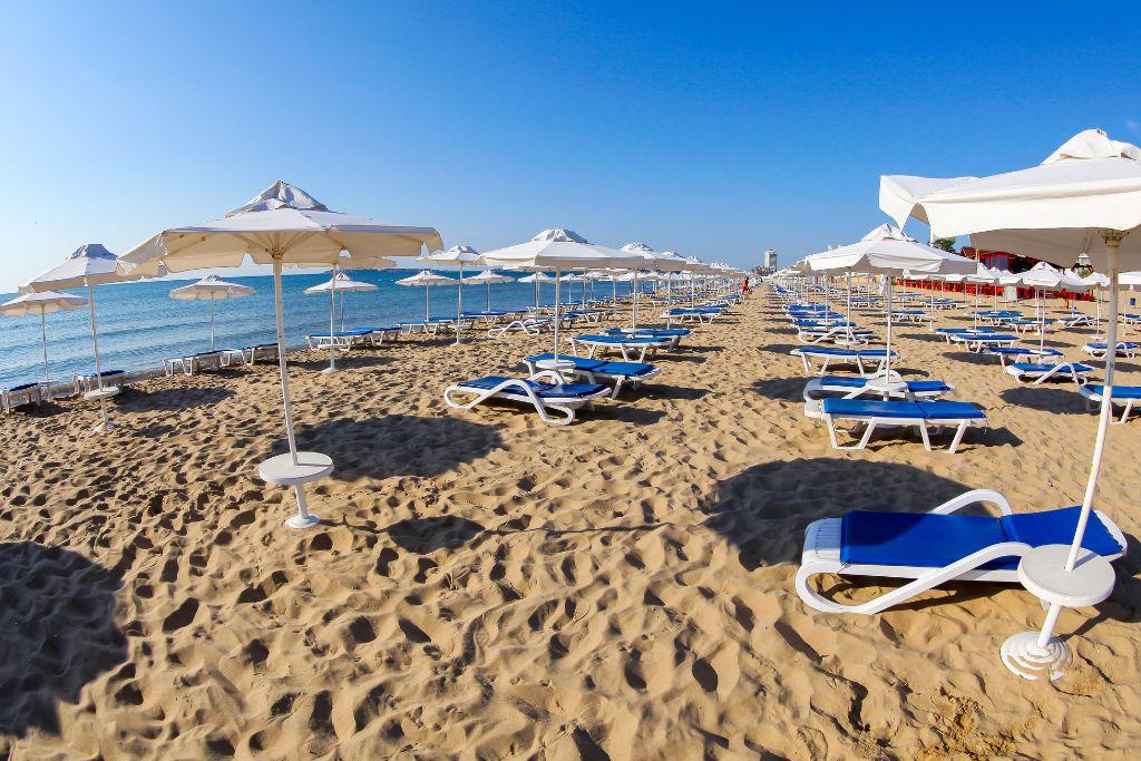 Слънчев бряг плаж