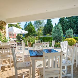 открита част на ресторант - хотел Longosa