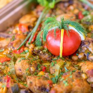 храна на блок маса в хотел Лонгоза